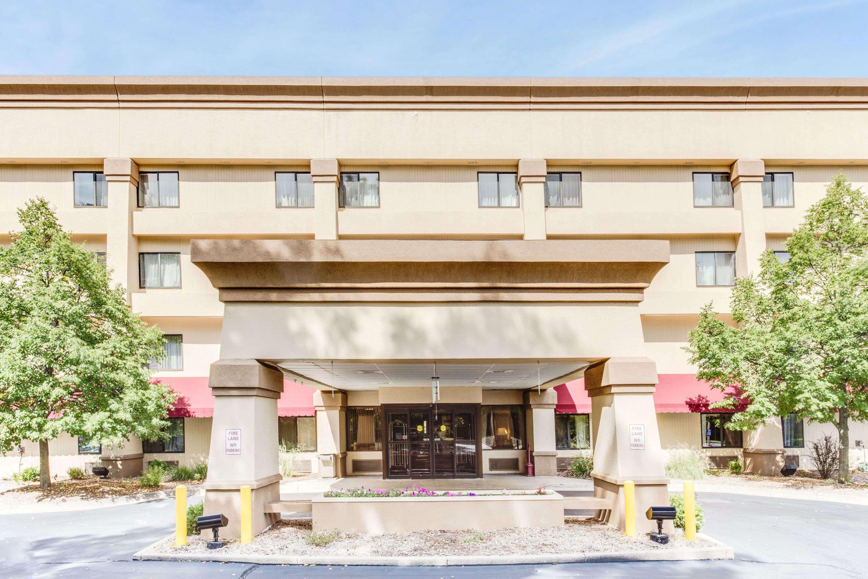 Baymont By Wyndham Kalamazoo West Exterior foto
